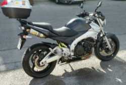 SUZUKI - GSR 600