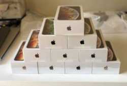 Apple iPhone X 350 EUR, iPhone XS 475 EUR, iPhone