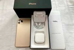iPhone 11 Pro Max Huawei P30 Samsung S20