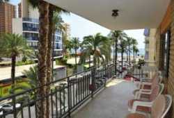 ocasion apartamento con vistas al mar y garaje.