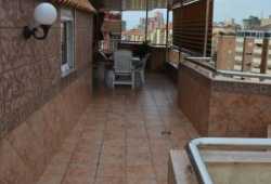 ocasion atico con gran terraza en el centro y amue