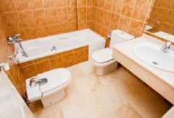 ocasion bajo con piscina y garaje y trastero<