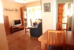 ocasion bungalow con piscina y amueblado y jardin.