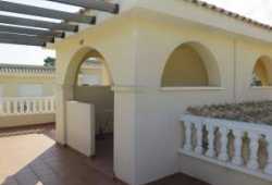 ocasion chalet adosado con piscina y garaje .