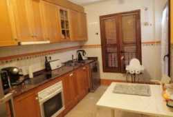 ocasion chalet con piscina y garaje  y trastero.