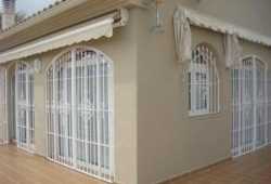 ocasion chalet con piscina y garaje  y trastero..