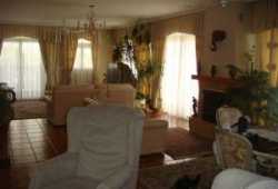 ocasion chalet con piscina y garaje  y trastero..
