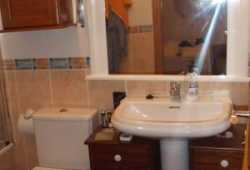 ocasion chalet con piscina y garaje y vistas,
