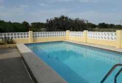 ocasion chalet con piscina y parking y vistas,