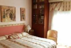 ocasion chalet con vistas y parking y amueblada.