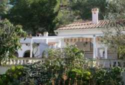 ocasion finca con balsa y pozo y parking