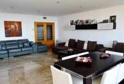 ocasion vivienda con vistas al mar y parking y pis