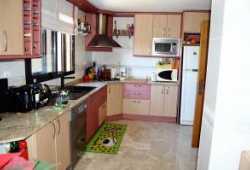 ocasion vivienda con vistas al mar y parking y pis