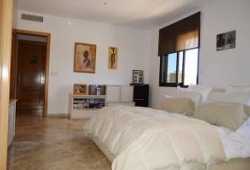ocasion vivienda con vistas al mar y parking y pis