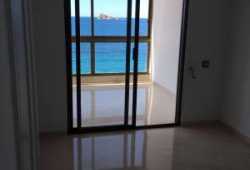 ocasion vivienda en primera linea y parking y pis`