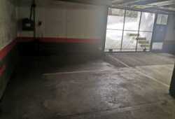 PARKING COCHE PEQUEÑO I MOTO EN POBLENOU