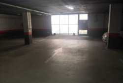 PARKING COCHE PEQUEÑO I MOTO EN POBLENOU