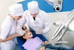 Se buscan administrativos en clinica dental